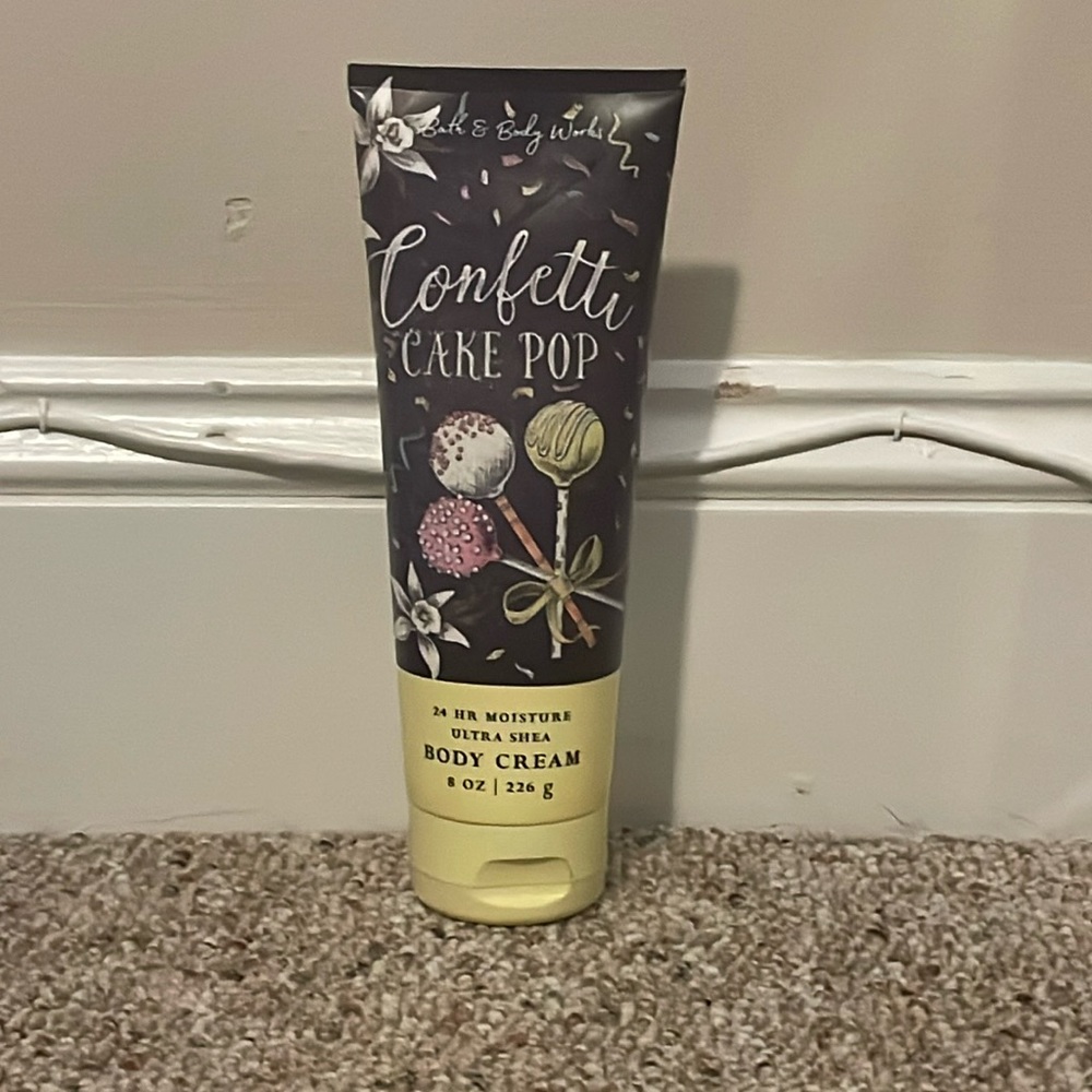 Full Size Bath and Body Works Confetti Cake Pop Body Cream